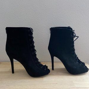 Quipid Open-toed Lace-up Booties